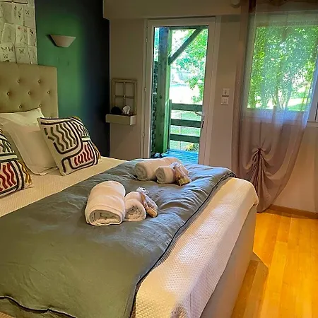 Le Maine N 5 - Angouleme - Tilleul Bed & Breakfast Fleac